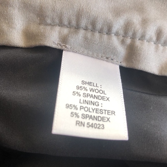 Banana Republic Black Martin Fit Pants Boot Cut Light Weight Wool Sz 2P EUC - Picture 9 of 10